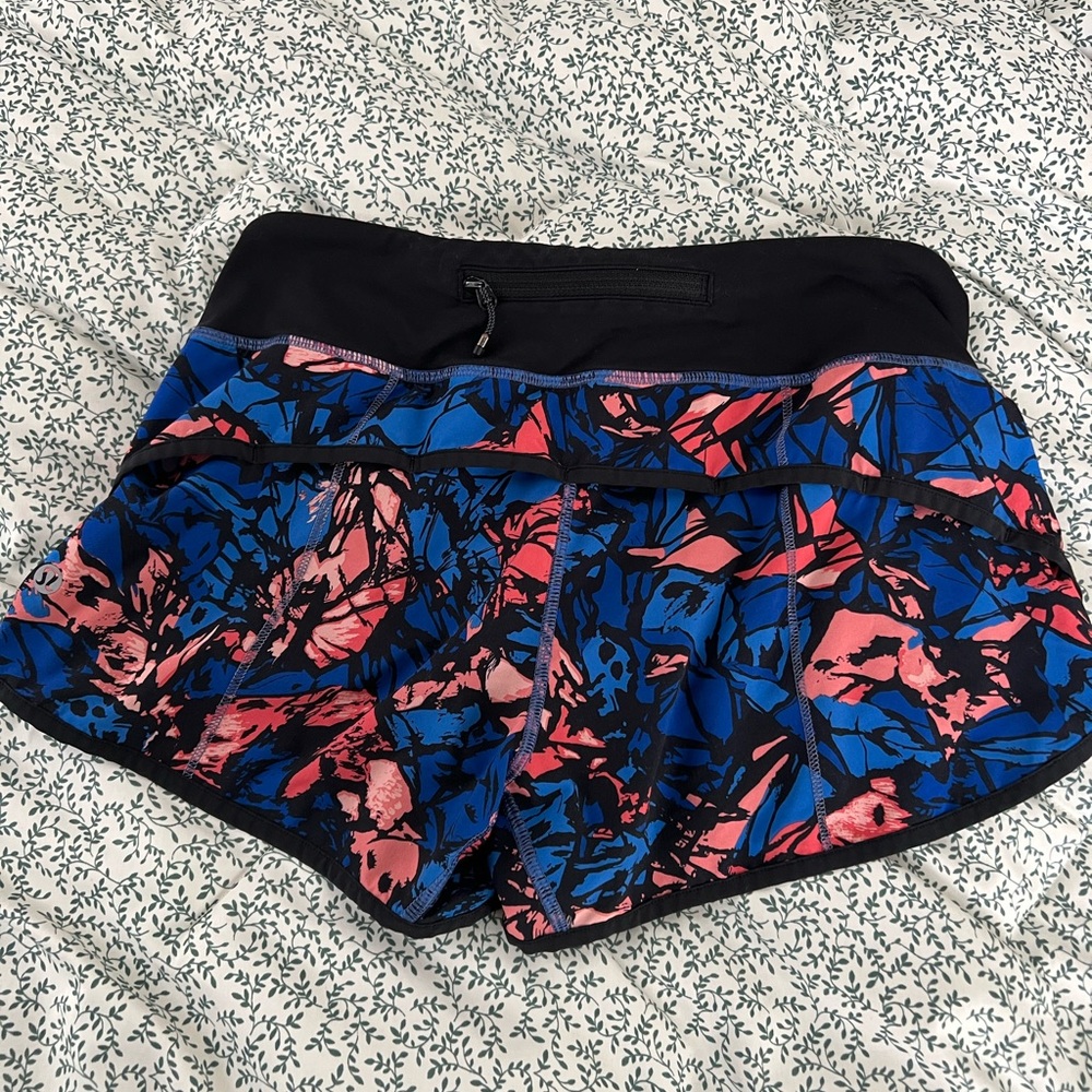 Lululemon speed up short size 4